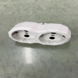 Разветвитель электрический в инв упаковке 2 х-местный с заземлением