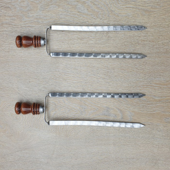 Вилка-шампур с деревянной ручкой 10Х60см.