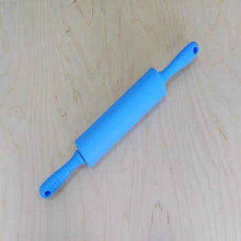 Скалка силиконовая с крутящейся пластиковой ручкой 20см. - AH-774-12